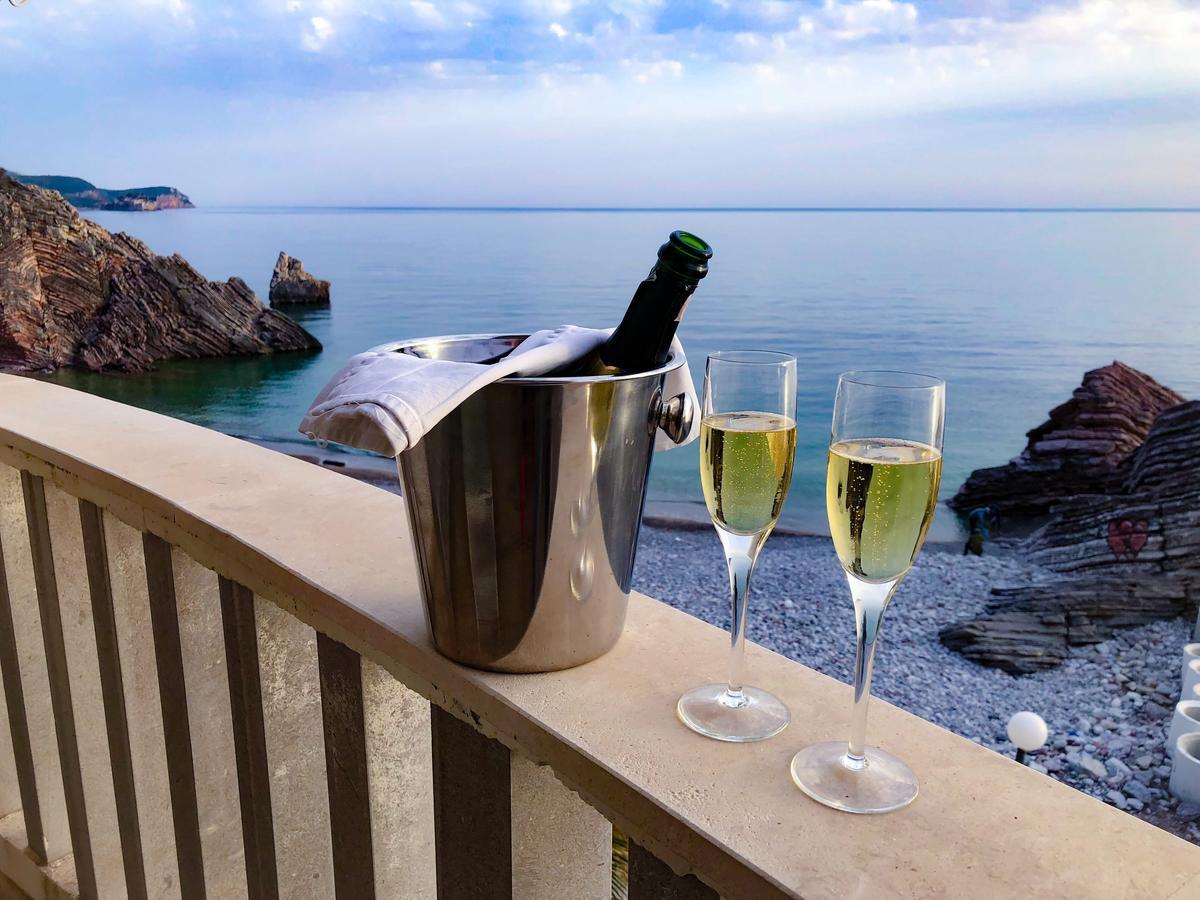 Beach Apartment Rafailovici Ngoại thất bức ảnh