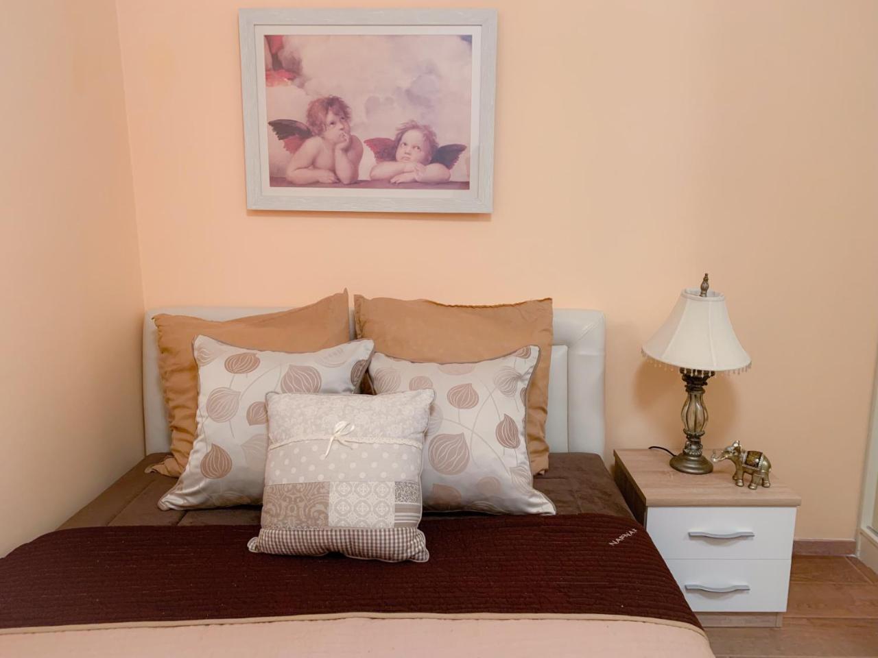 Beach Apartment Rafailovici Ngoại thất bức ảnh